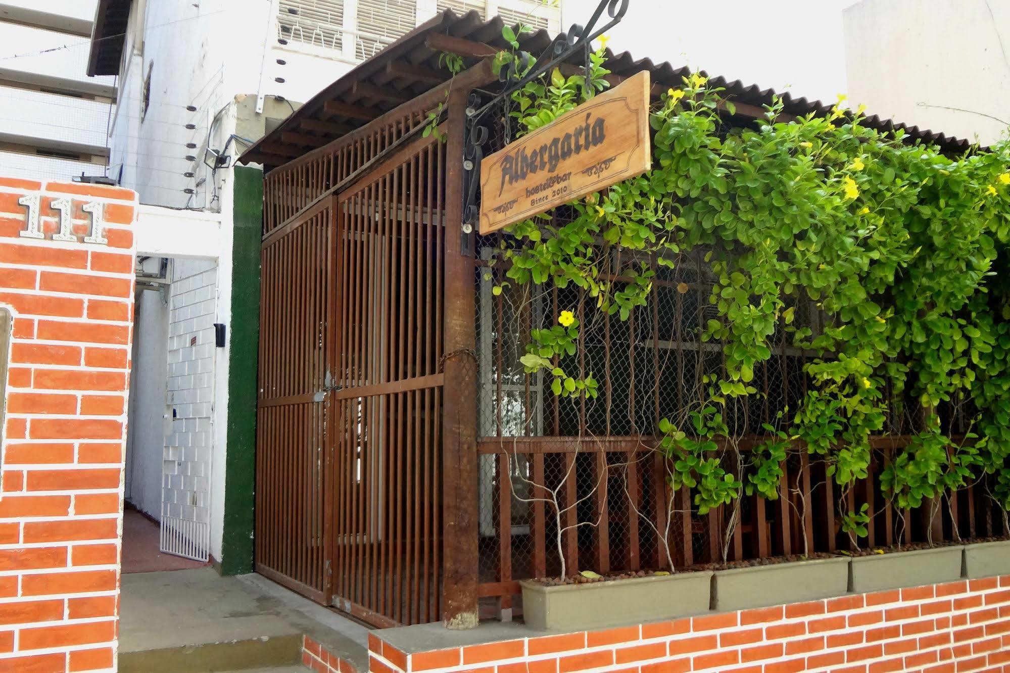 Albergaria Hostel Форталеза Экстерьер фото